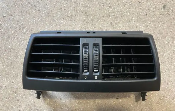BMW X6 E71 Rear air vent grill 6954953