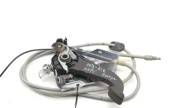 Mercedes-Benz E W212 Handbrake/parking brake lever assembly A2044201584