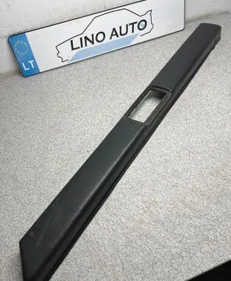 BMW 5 E28 Other rear door trim element 1874266