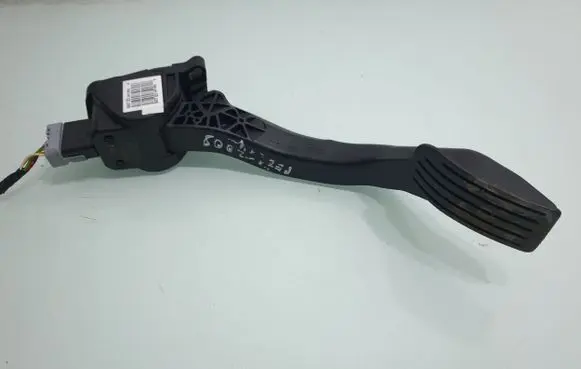 Peugeot 2008 I Accelerator throttle pedal 86ET033451959