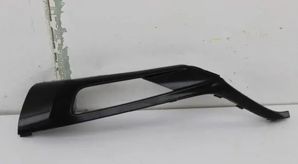 Volvo XC90 Front bumper splitter molding 31383800