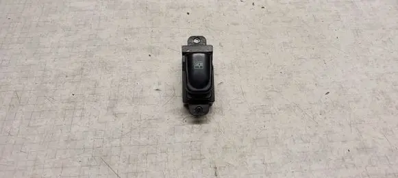 Hyundai Sonata Electric window control switch 935782D000 621W03620