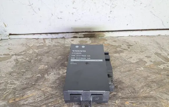 Volvo V70 Tailgate/trunk control unit/module 31218393 31217840AA 31218404AA