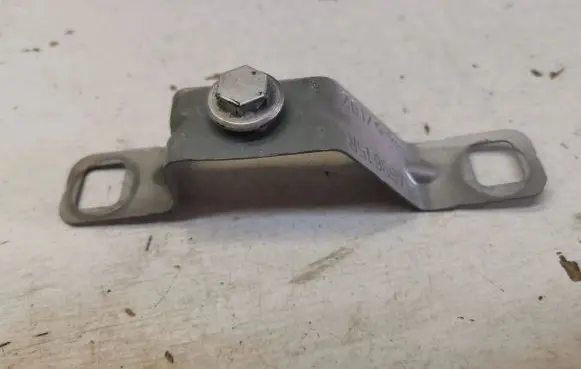 Renault Megane IV Fender mounting bracket 1469615R LL02