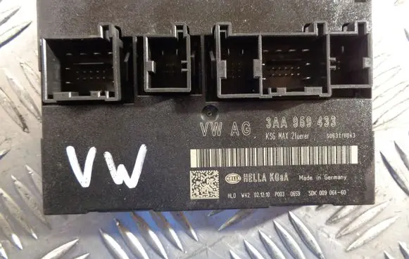 Volkswagen PASSAT B7 Comfort/convenience module 3AA959433