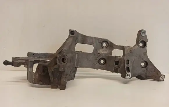 Seat Leon (5F) Fuel pump bracket 04L903143E