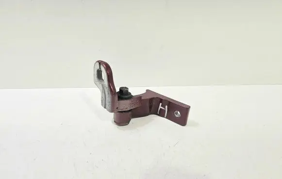 Volvo V40 Rear door lower hinge 31352695
