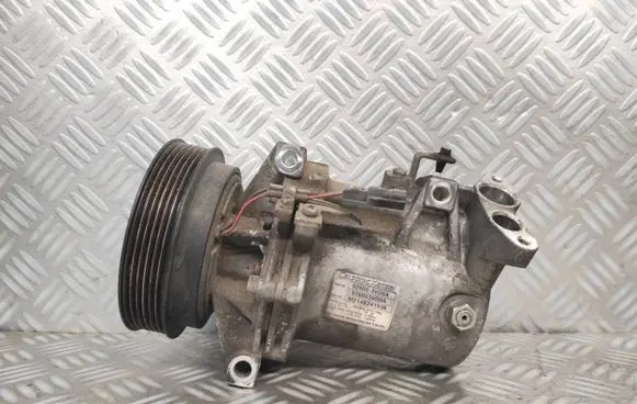 Nissan Juke I F15 Air conditioning (A/C) compressor (pump) 926003VD0A M214B241936