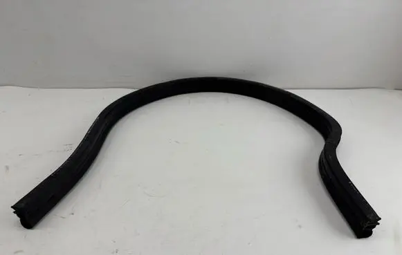 Volkswagen Golf VIII Engine compartment rubber 5H0823723