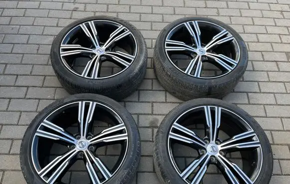 Volvo S60 R19 alloy rim 31471314