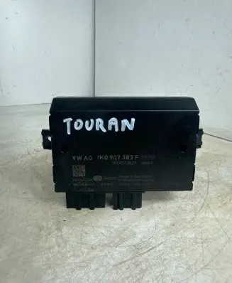 Volkswagen Touran II Tow bar trailer control unit/module 1K0907383F 3A001001 1K0907383E