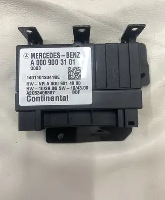 Mercedes-Benz Sprinter W906 Fuel injection pump control unit/module A0009003101 A2C53406807
