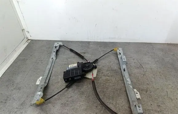 Citroen C4 Grand Picasso Front door window regulator with motor 