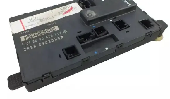 Mercedes-Benz E W211 Door control unit/module 2118200426