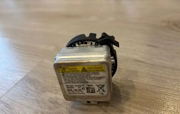 Mercedes-Benz E W211 Xenon bulb 9285139294