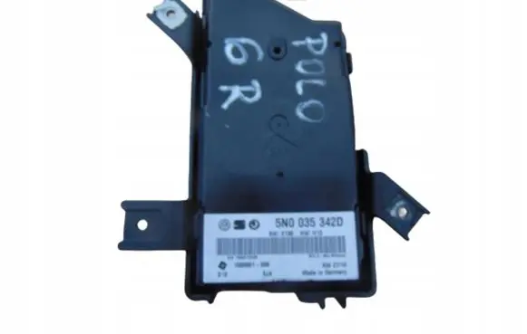 Volkswagen Polo V 6R USB socket connector 5N0035342D