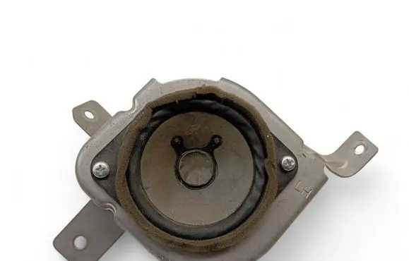 Mitsubishi Pajero Front door speaker 8720A032