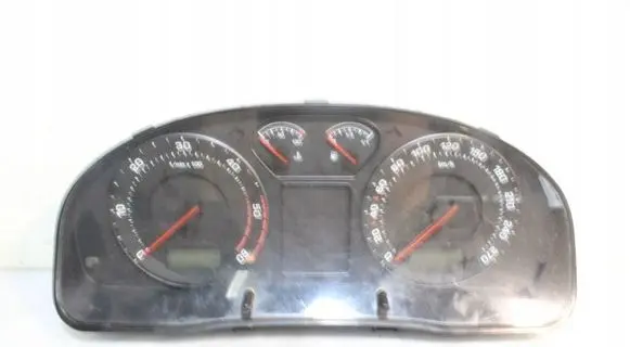 Skoda Superb B5 (3U) Clock 