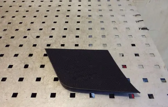 Side speaker trim/cover