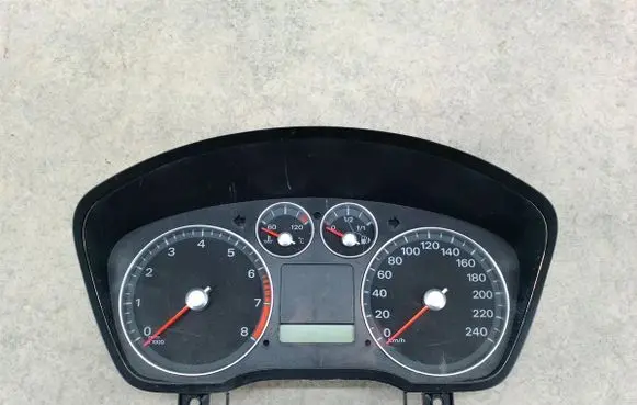 Ford Focus C-MAX Speedometer (instrument cluster) 