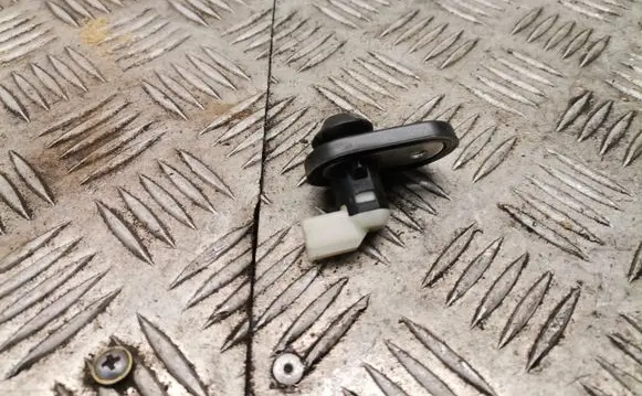 Toyota Yaris Front door sensor 
