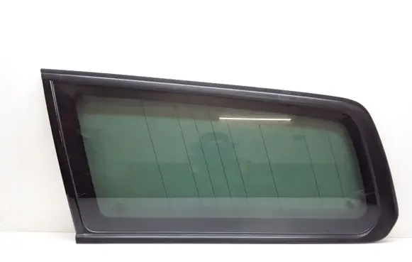 Volvo V70 Rear side window