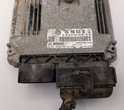 Skoda Yeti (5L) Engine control unit/module 03L906018DB 0281016589 03L906018BR