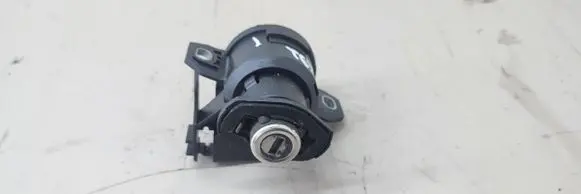 BMW 3 E92 E93 Tailgate exterior lock 7167321 10862510