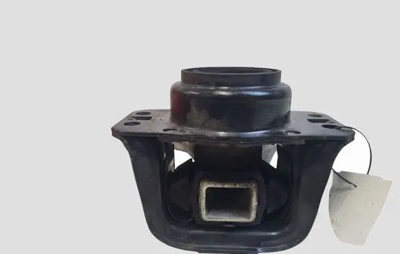 Citroen DS5 Engine mount bracket 9636583980 9636270080 9676819780