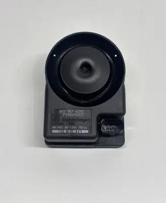 Volkswagen Golf V Alarm system siren 1K0951605C F005V00327