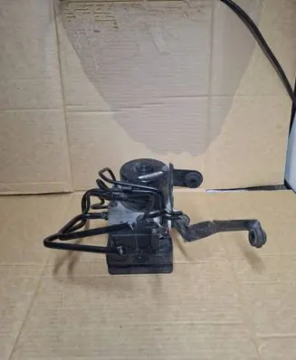 Ford Focus ABS Pump 3M512C405HA