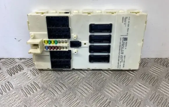 BMW 3 F30 F35 F31 Comfort/convenience module 9324781 61359324781