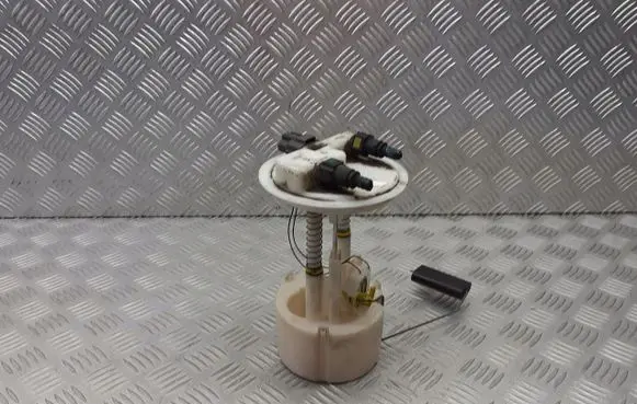 Nissan Note (E11) Mechanical fuel pump 