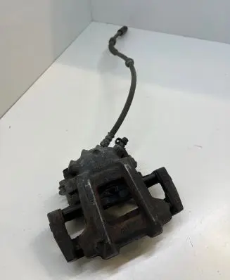 BMW 1 F20 F21 Front brake caliper W09104