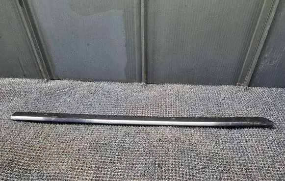 Volvo V50 Front door trim (molding) 39987036LH 08620164LH