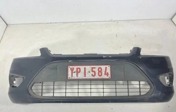 Ford Focus Front bumper 8M5117757A