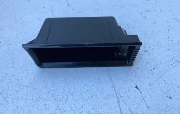 Ashtray (front)