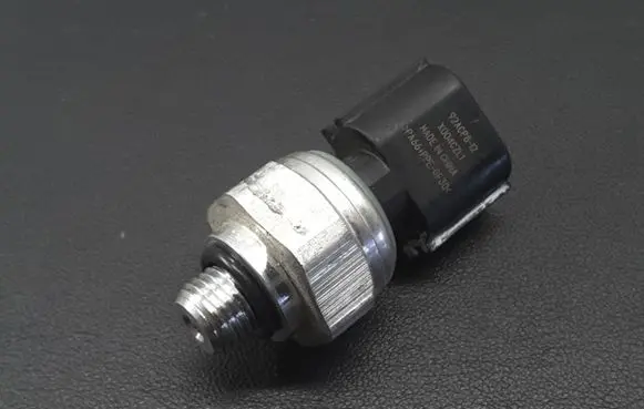 Air conditioning (A/C) pressure sensor