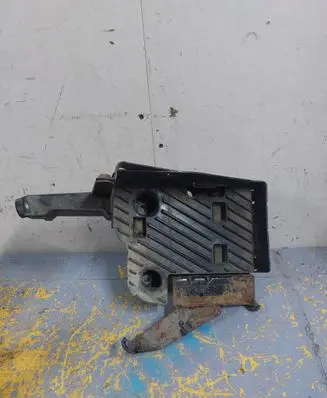 Renault Scenic I Battery tray