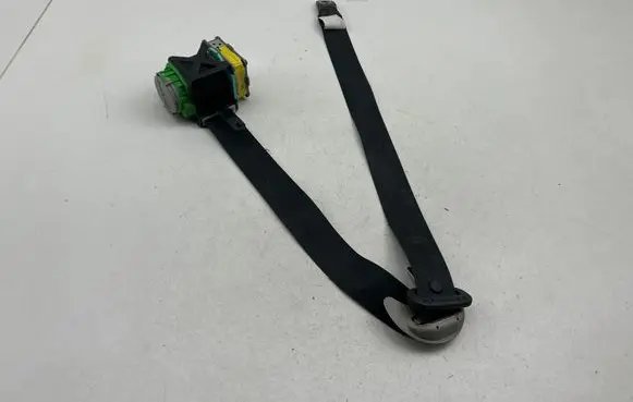 Toyota Corolla E140 E150 Front seatbelt 045557 7321002320 1142010