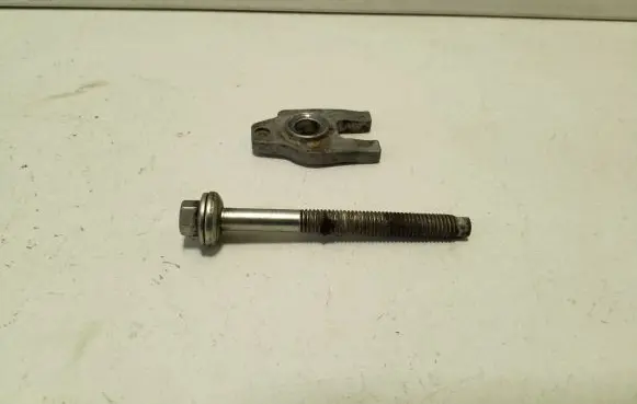 Renault Trafic III (X82) Fuel Injector clamp holder