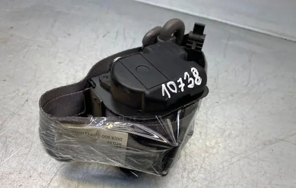 KIA Carnival Rear seatbelt OK55257761
