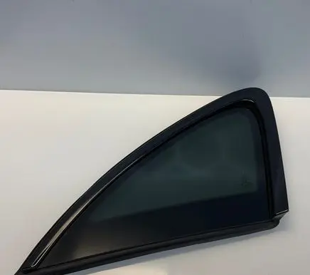 Porsche Macan (95B) Rear side window 95B845297XN