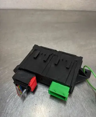 Peugeot Expert Trunk lid opening control unit 9807499880