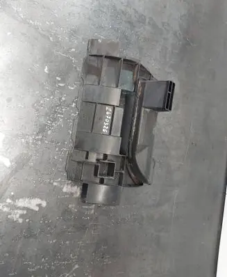 Audi A4 S4 B6 8E 8H Other engine bay part 06B103623L