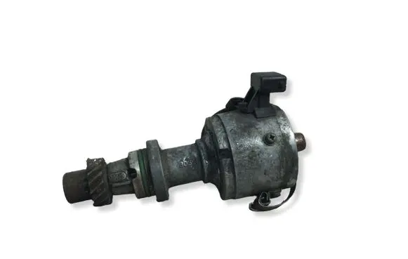 Volkswagen Golf III Spark distributor 050905205A 0237020196