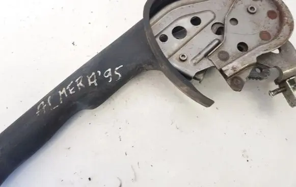 Handbrake/parking brake lever assembly