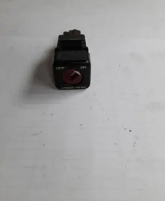 Passenger airbag on/off switch