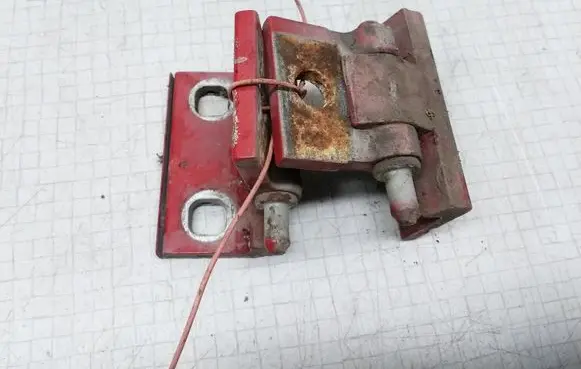 Volvo V70 Front door hinge set 