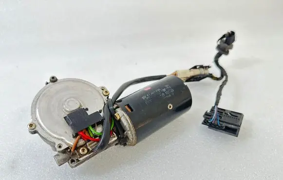 Ford Galaxy Wiper motor 1395106